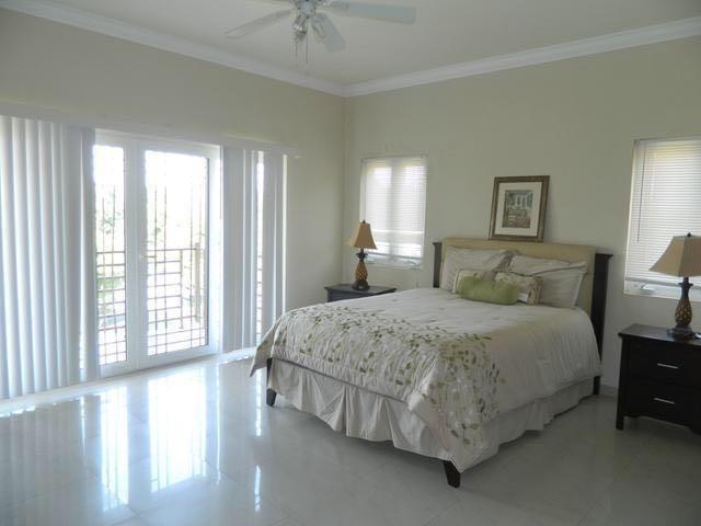Alexanders Penthouse On The Beach Ocho Rios Exteriör bild